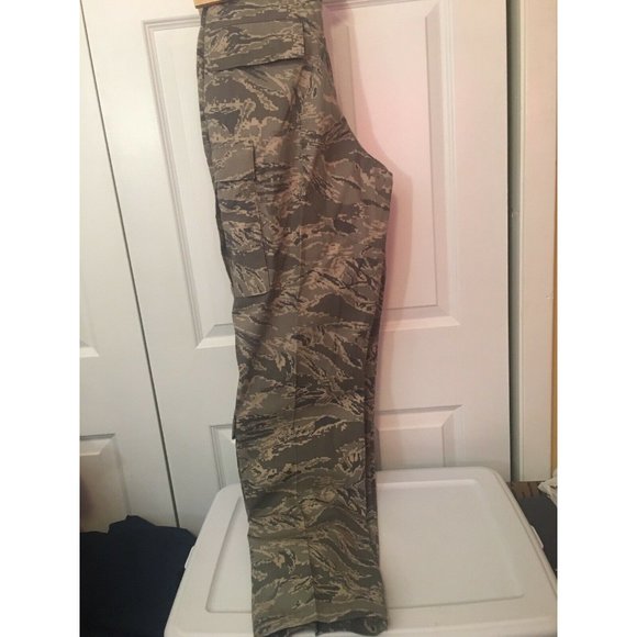 New Women's Air Force Camoflage Pattern Trouser Pants Size 12L‎ NWT - Picture 6 of 8